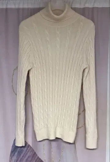 유나이티드 애로우즈 캐시미어 100% 터틀넥 케이블 니트