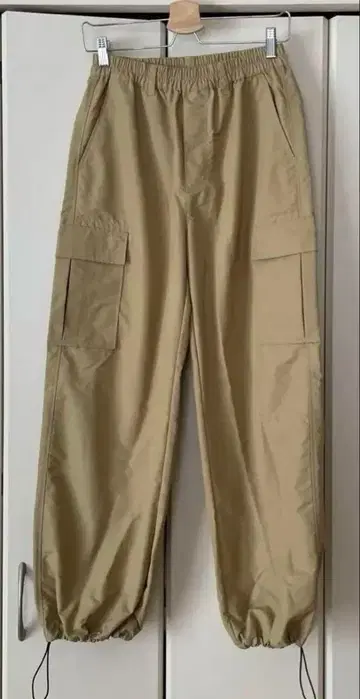 MOUNTAIN SMITH 베이지 카고 팬츠 S 사이즈