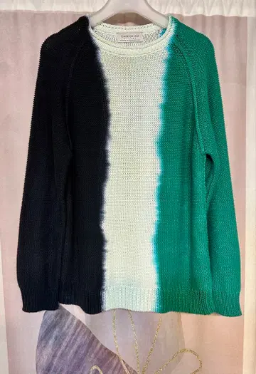 투모로우랜드 tricot 미들 게이지 그라데이션 스트라이프 니트