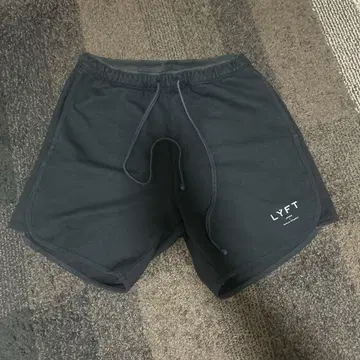 LYFT 블랙 숏팬츠 L 사이즈