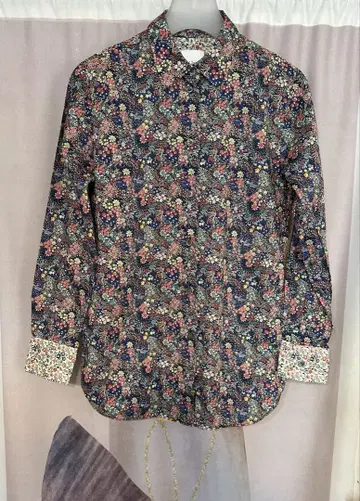 폴스미스 플로럴 보타니컬 소매 절개 꽃무늬 블라우스 38호