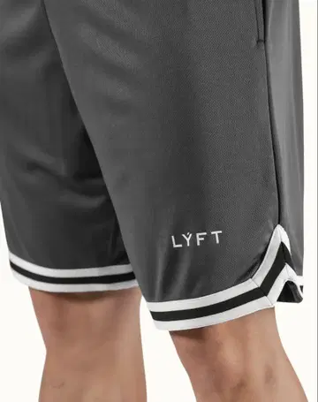 LYFT 다크 그레이 숏팬츠 바스켓 팬츠