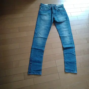 트라마로사 청바지