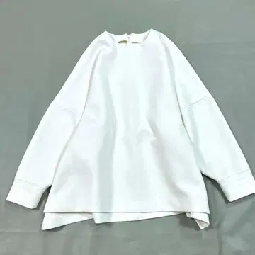 윔 가젯 23년제 종이상자 풀오버 화이트 무지