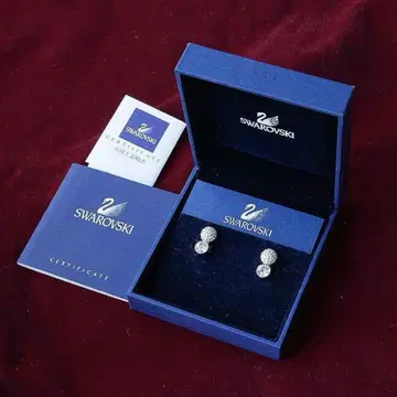 새상품급 Swarovski 크리스탈 귀찌