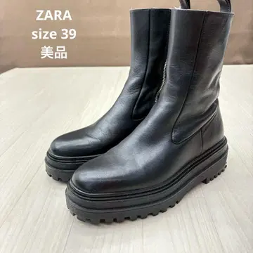 새상품급 ZARA 자라 트랙 밑창 가죽 앵클 플랫 부츠 39
