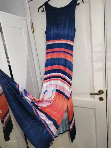 새상품급 Desigual 데시구알 슬리브리스 원피스 S 컬러풀