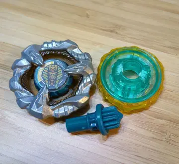 랫핑크 카울 9-80GN 베이 블레이드 X