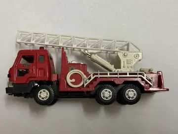 요네자와 다이아펫토 ISUZU 트럭 사다리차