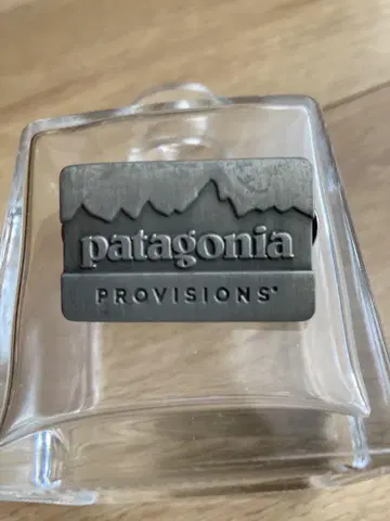 파타고니아 핀 배지 PROVISIONS