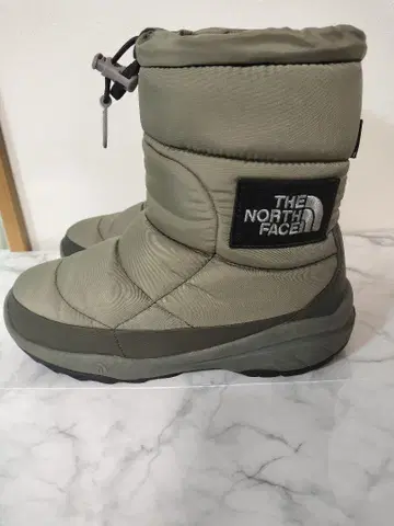 THE NORTH FACE 눕시 부츠
