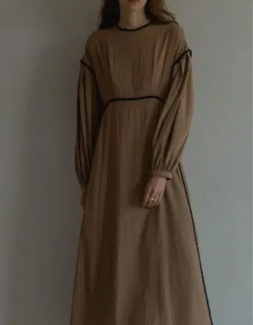 새상품급 MANOF PIPING NARROW ONE PIECE