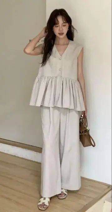 벌스데이 바쉬 HEMFRILLLINEN SETUP 린넨 셋업