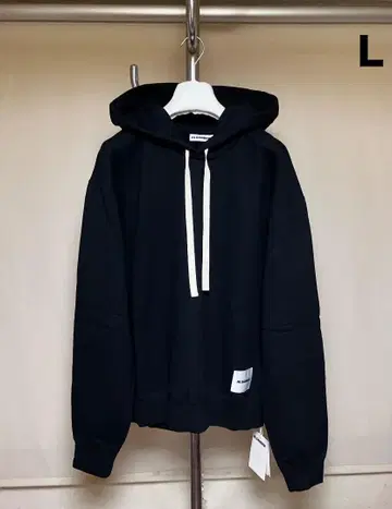새상품 L JIL SANDER 24aw 로고 패치 후드티 블랙 18337