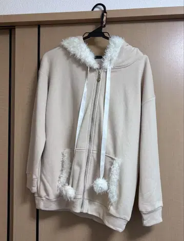 Amavel 고양이 귀 후드티