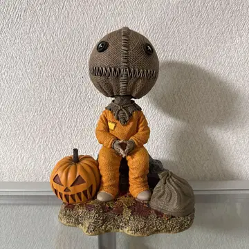 NECA 트릭 or 트릿 샘 피규어 보빙 헤드