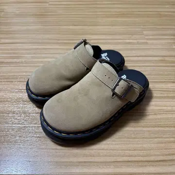닥터마틴 뮬 슬링백 신발 베이지 24cm