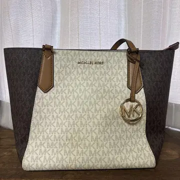 MICHEAL KORS 백