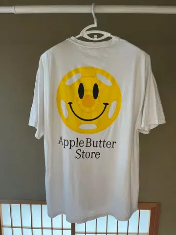 Apple Butter Store 스마일리 tee 2XL