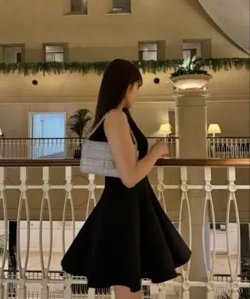 [완판템] ZARA 스케이터 원피스 블랙 S