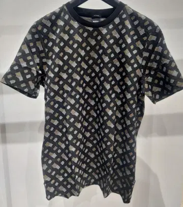 [ HUGO BOSS ] 티셔츠(S 사이즈)