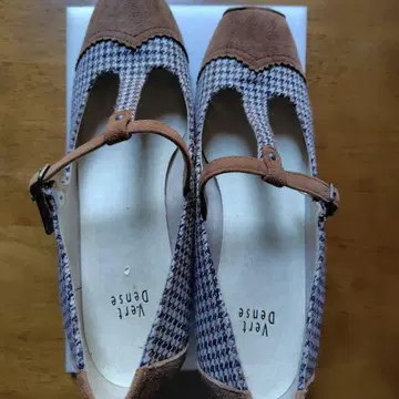 Vert Dense 하운드 투스 펌프스 24cm