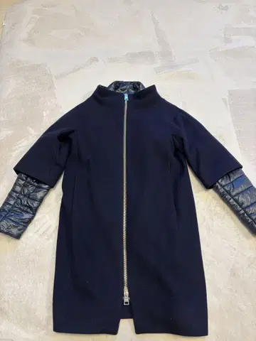 헬레노 다운 코트