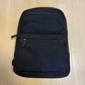 블랙 비즈니스 백팩