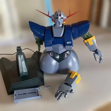 반다이 1/100 MG 지옹 정크
