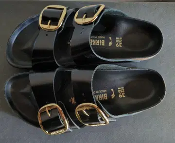 Birkenstock 블랙 샌들 39