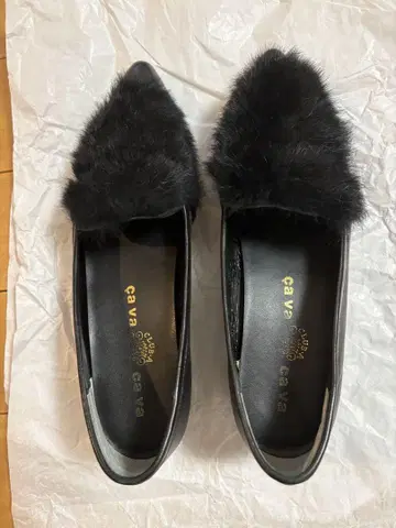 cavacava 블랙 퍼 포함 로퍼 24.0cm