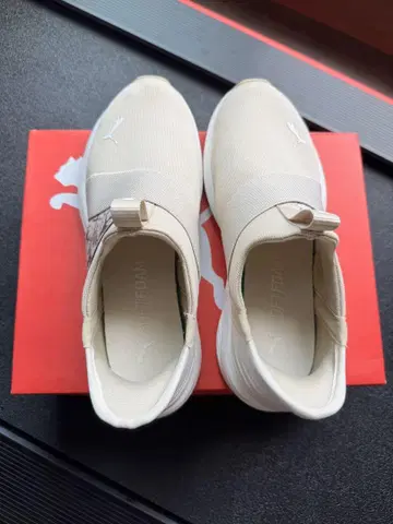 PUMA 소프트폼 슬립온 24.0cm 베이지