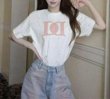 다리치 퀼팅 아플리케 비쥬 T셔츠