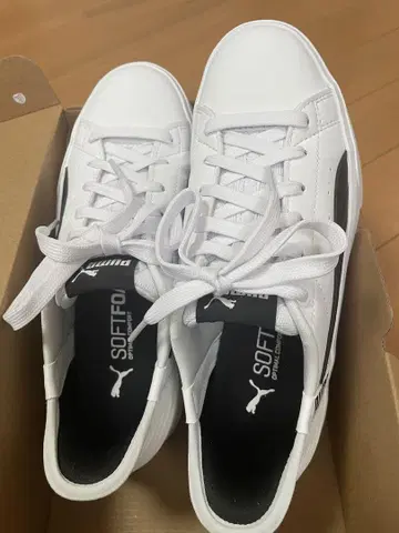 PUMA SOFTFOAM+ 화이트 스니커즈