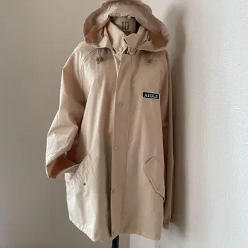 AIGLE 베이지 마운틴 파카 사이즈 L