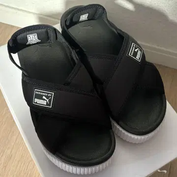 PUMA 통굽 샌들 SnowMan 콜라보