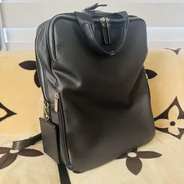 블랙 가죽 백팩