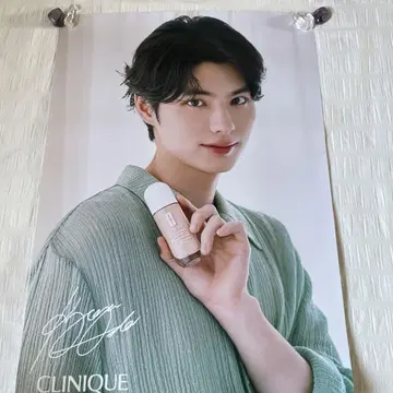 크리니크 CLINIQUE 혼다 쿄야 씨 포스터