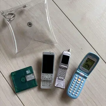 가챠가챠 피처폰 미니어처 참 멜푸치 피처폰 컬렉션