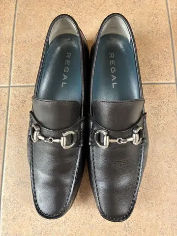 REGAL 비트 로퍼 25.5 새상품급