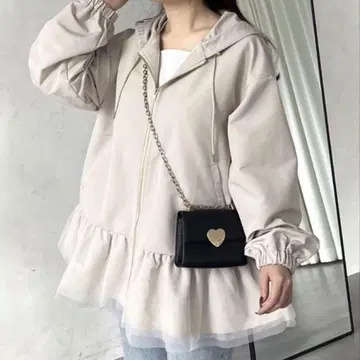 택 포함 새상품 프로즈 베일 밑단 튤 프릴 발수 마운틴 후드티 베이지