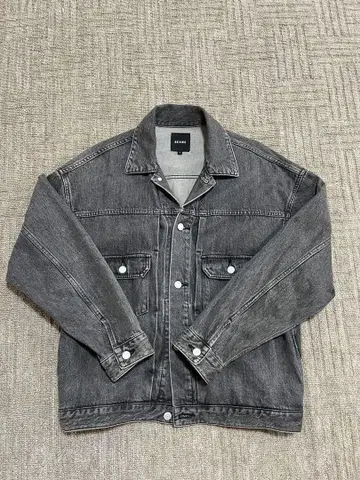 BEAMS 루즈 데님 자켓
