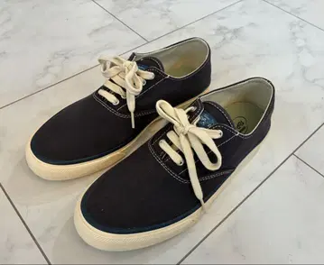 SPERRY TOP-SIDER 네이비 캔버스 스니커즈 25.5cm