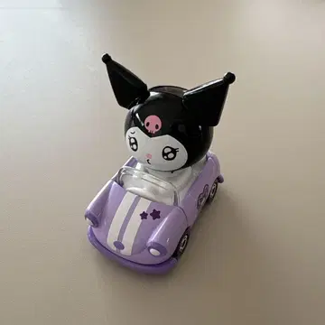 토미카 쿠로미 산리오