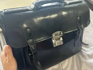 학생 가방 약간의 얼룩 있음