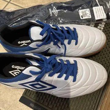 umbro 풋살화 UF2VJB02WN 26cm