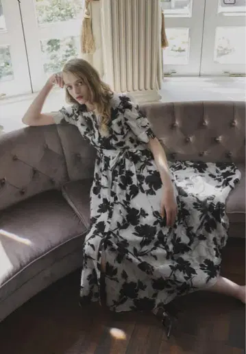 Herlipto Vol.1 Floral Jacquard Dress