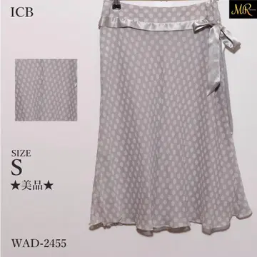 새상품급 ICB 스커트 무릎 기장 플레어 도트 무늬 새틴 리본 경량 소재