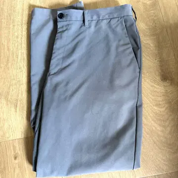 GU 카키색 남성 바지 조정 가능 허리