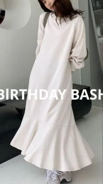 birthdaybash 로맨틱 맨투맨 원피스